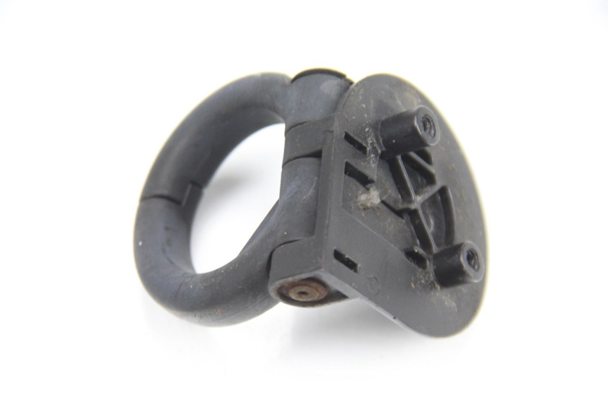 photo de GANCHO DE BOLSA PIAGGIO X9 EVOLUTION 125 (2003 - 2007) - Otra perspectiva