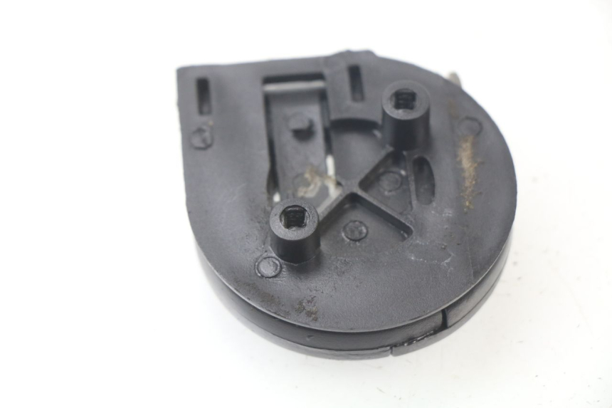 photo de GANCHO BOLSA PIAGGIO XEVO - X EVO 125 (2007 - 2017) - Zoom estado de uso