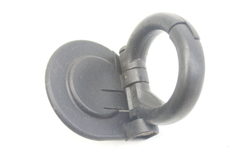 photo de GANCHO DE BOLSA PIAGGIO ZIP 2T 50 (2009 - 2019) - Zoom estado de uso