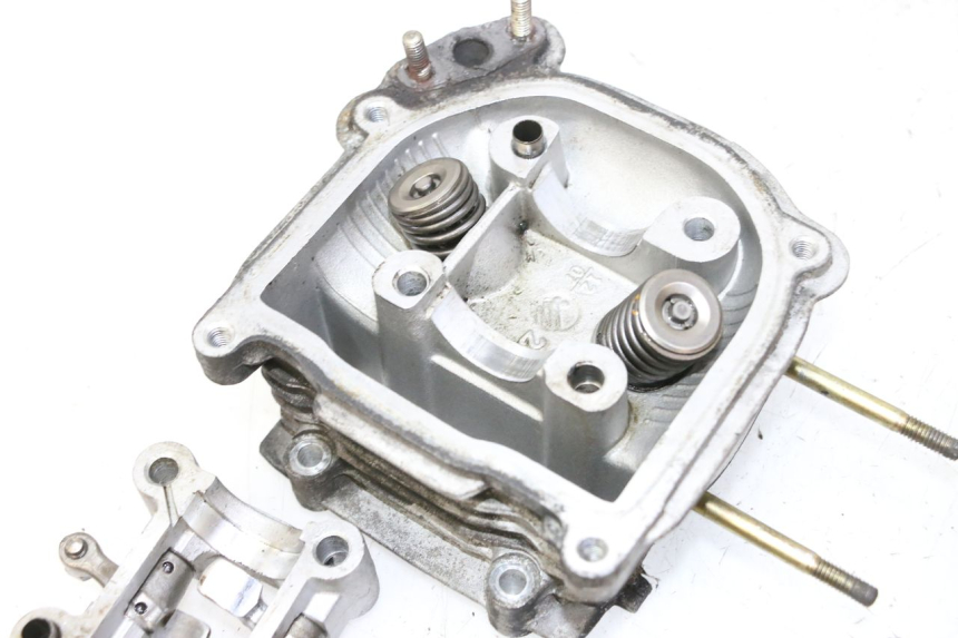 photo de CULATA KYMCO AGILITY 4T 50 (2005 - 2018) - Zoom sobre los componentes