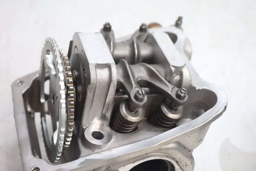 photo de CULATA TRASERA GILERA GP 800 (2007 - 2013) - Otra perspectiva