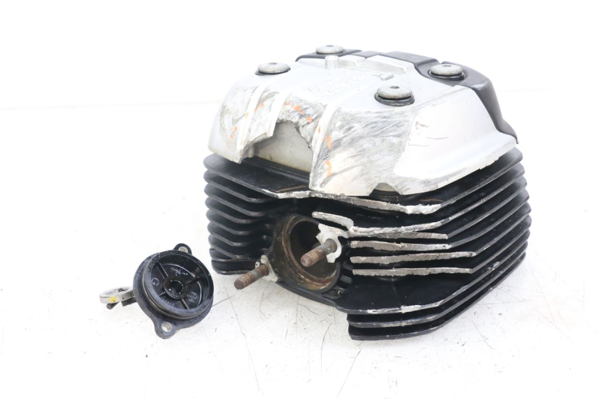 photo de CULATA TRASERO MOTO GUZZI NORGE 8V GT 1200 (2011 - 2016) - Zoom sobre los componentes