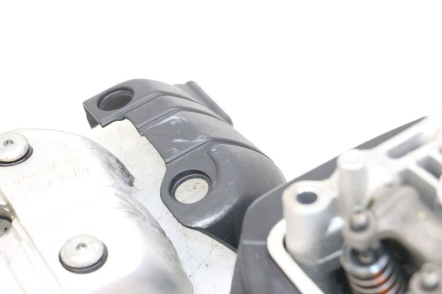 photo de CULATA TRASERO MOTO GUZZI NORGE 8V GT 1200 (2011 - 2016) - Vista principal