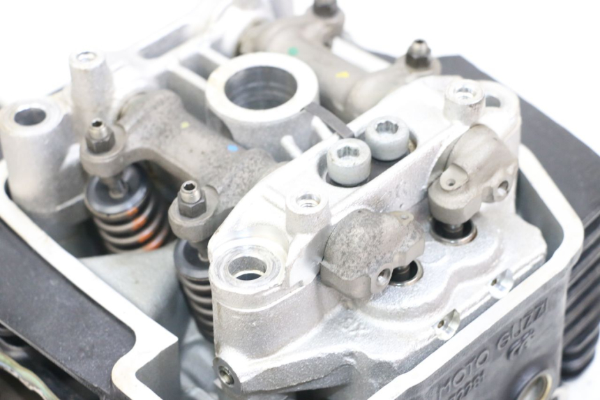 photo de CULATA TRASERO MOTO GUZZI NORGE 8V GT 1200 (2011 - 2016) - Detalle de la pieza