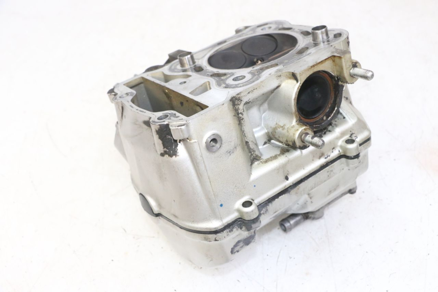 photo de CULATA TRASERO HONDA NTV DEAUVILLE ABS 700 (2007 - 2016) - Detalles de los puntos de fijación