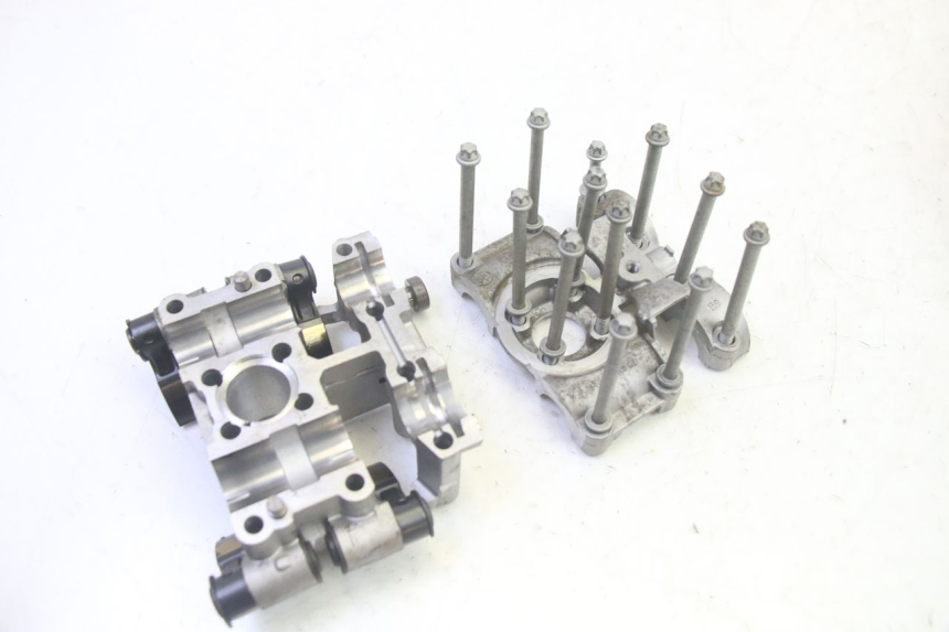 photo de CULATA TRASERO BMW R RT ABS 1200 (2010 - 2014) - Primer plano técnico