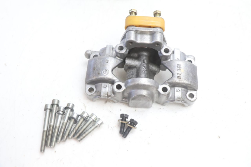 photo de CULATA TRASERO CAN-AM SPYDER RS 1000 (2008 - 2012) - Estado de la superficie y material