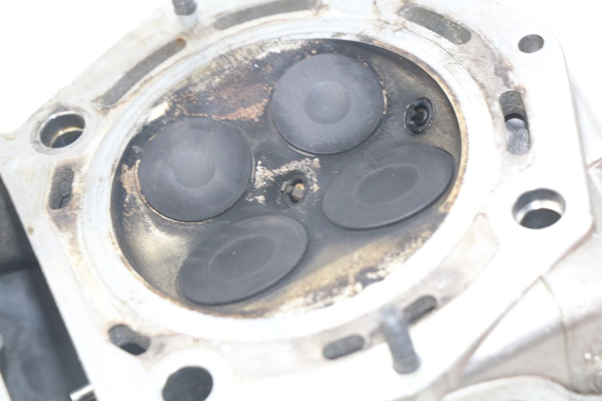 photo de CULATA TRASERO APRILIA SRV 850 (2012 - 2017) - Zoom estado de uso