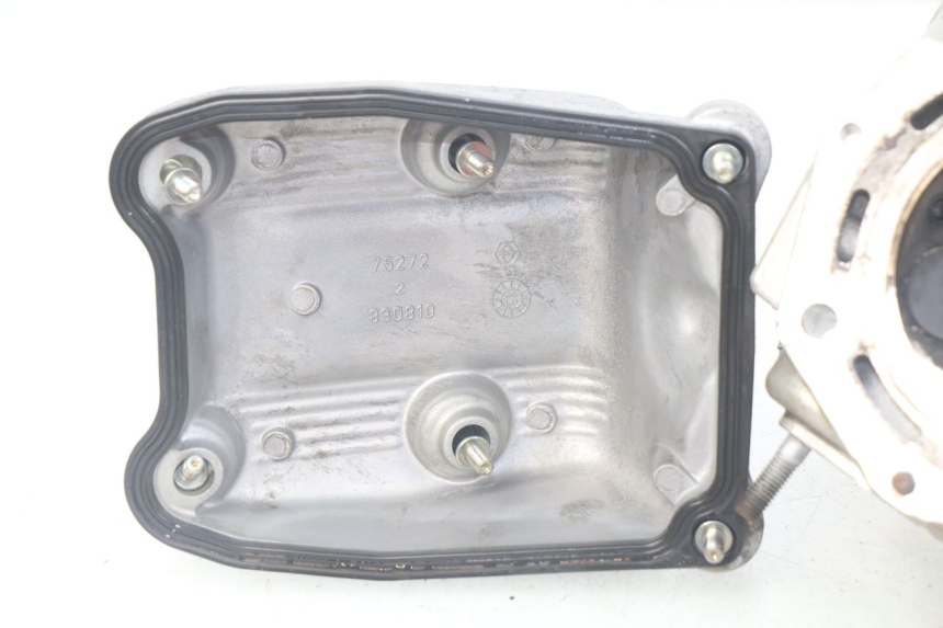 photo de CULATA TRASERO APRILIA SRV 850 (2012 - 2017) - Recambio usado revisado