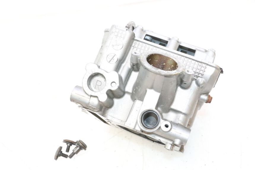 photo de CULATA TRASERO SUZUKI SV S 650 (2003 - 2009) - Detalle de la pieza