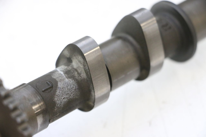 photo de CULATA TRASERO SUZUKI SV S 650 (2003 - 2009) - Primer plano de alta resolución