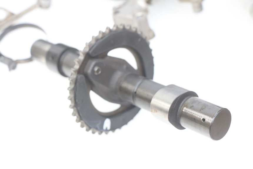 photo de CULATA TRASERO HONDA VF 1000 (1984 - 1988) - Detalles de los puntos de fijación