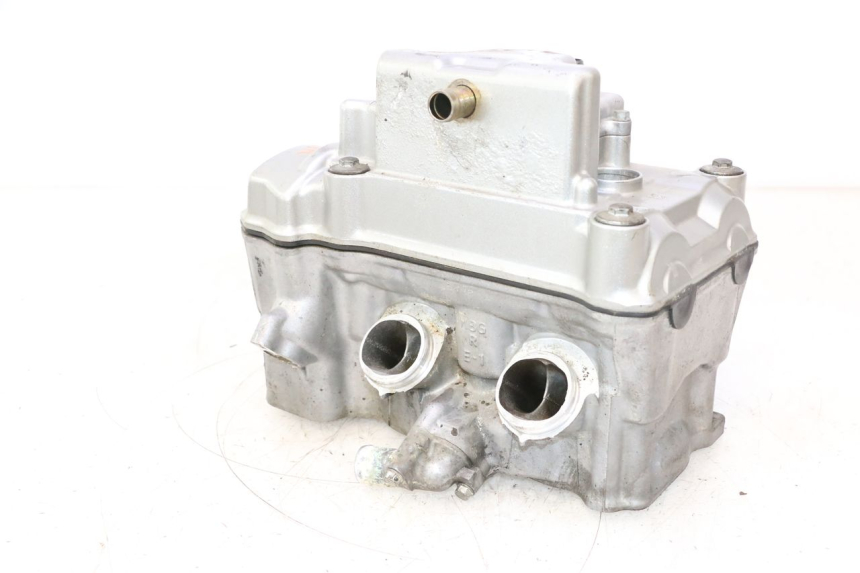 photo de CULATA TRASERA HONDA VFR FI RC46 800 (1998 - 2001) - Primer plano técnico