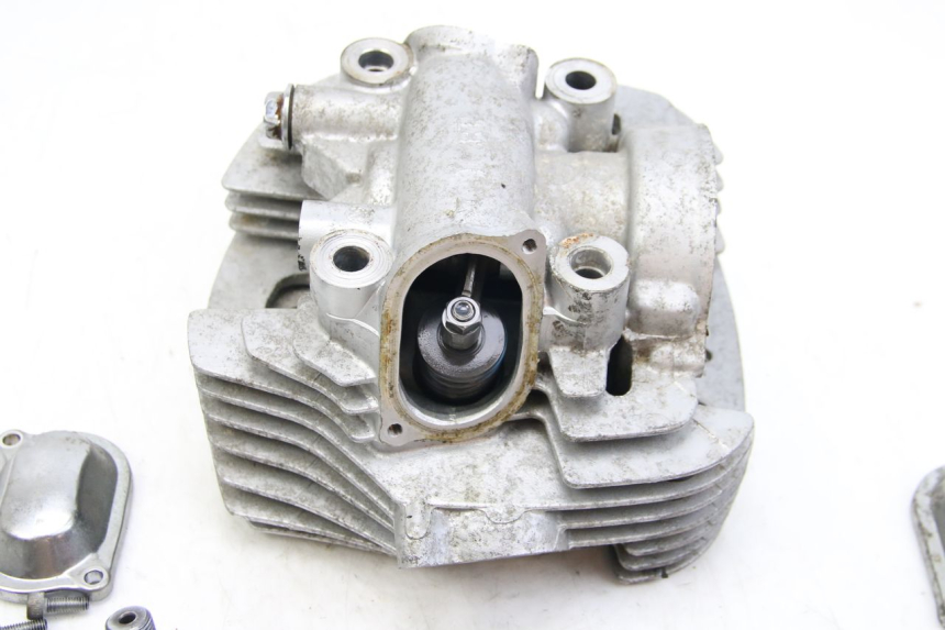 photo de CULATA TRASERA YAMAHA XV VIRAGO 750 (1984 - 1998) - Detalles de los puntos de fijación