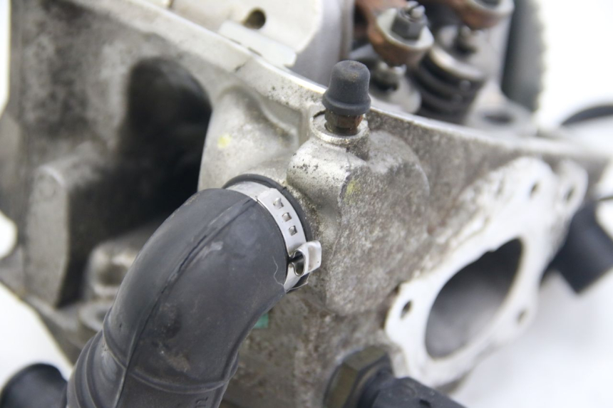 photo de CULATA APRILIA ATLANTIC 500 (2002 - 2003) - Zoom sobre los componentes