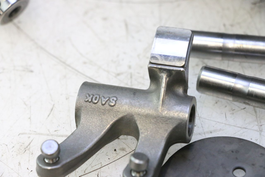 photo de CULATA DELANTERO GILERA GP 800 (2007 - 2013) - Detalles de los puntos de fijación