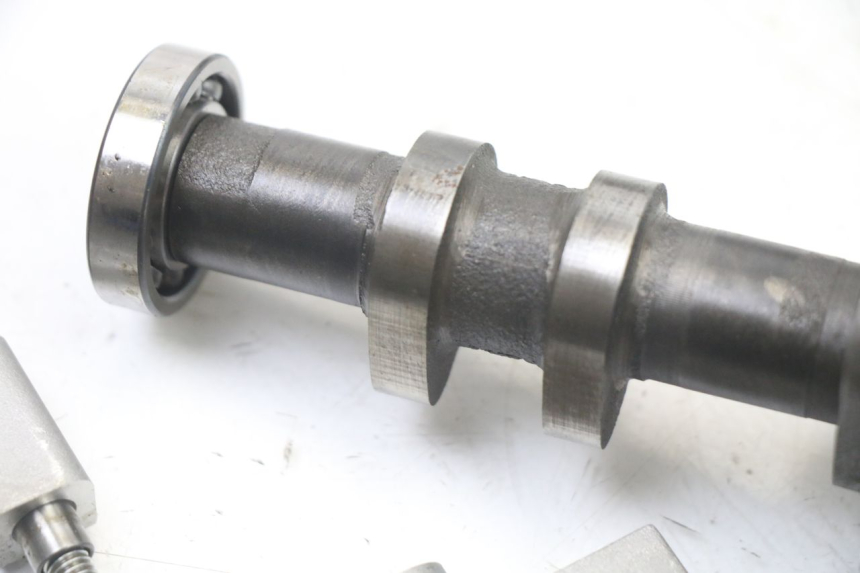 photo de CULATA DELANTERO HYOSUNG GTR 125 (2006 - 2008) - Detalles de los puntos de fijación