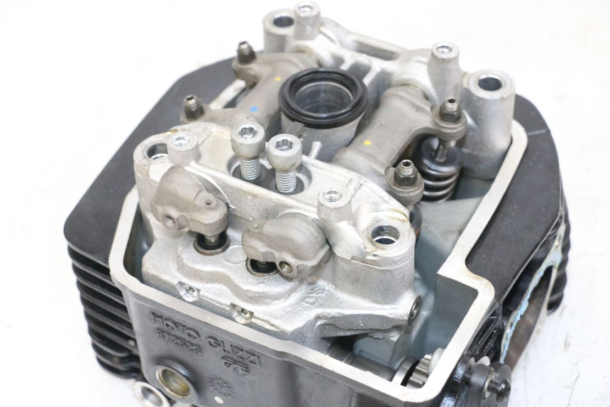 photo de CULATA DELANTERO MOTO GUZZI NORGE 8V GT 1200 (2011 - 2016) - Características distintivas