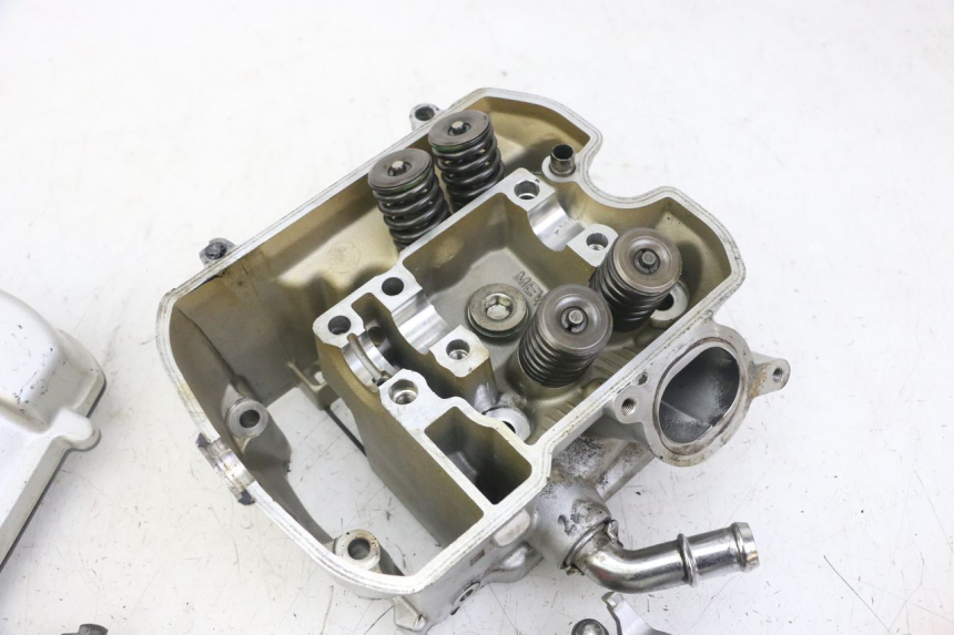 photo de CULATA DELANTERO HONDA NTV DEAUVILLE ABS 700 (2007 - 2016) - Ángulo de visión alternativo