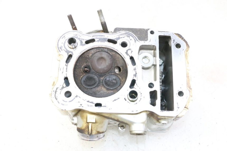 photo de CULATA DELANTERO HONDA NTV DEAUVILLE 650 (2001 - 2006) - Características distintivas