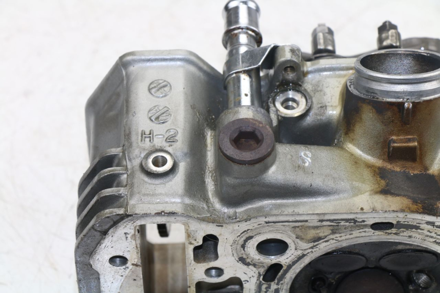 photo de CULATA DELANTERO HONDA NTV REVERSE 650 (1988 - 1988) - Detalles de los puntos de fijación