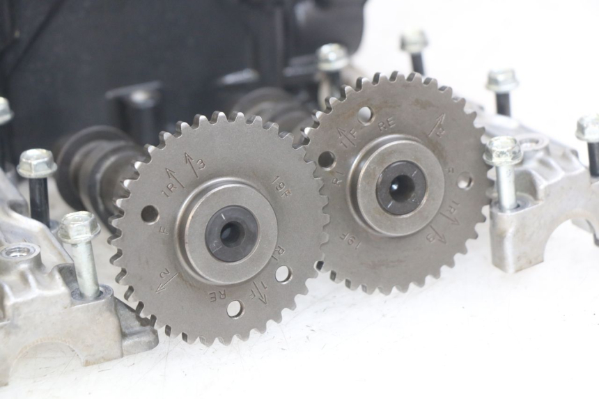 photo de CULATA DELANTERA SUZUKI SV N 650 (1999 - 2002) - Detalle de la pieza