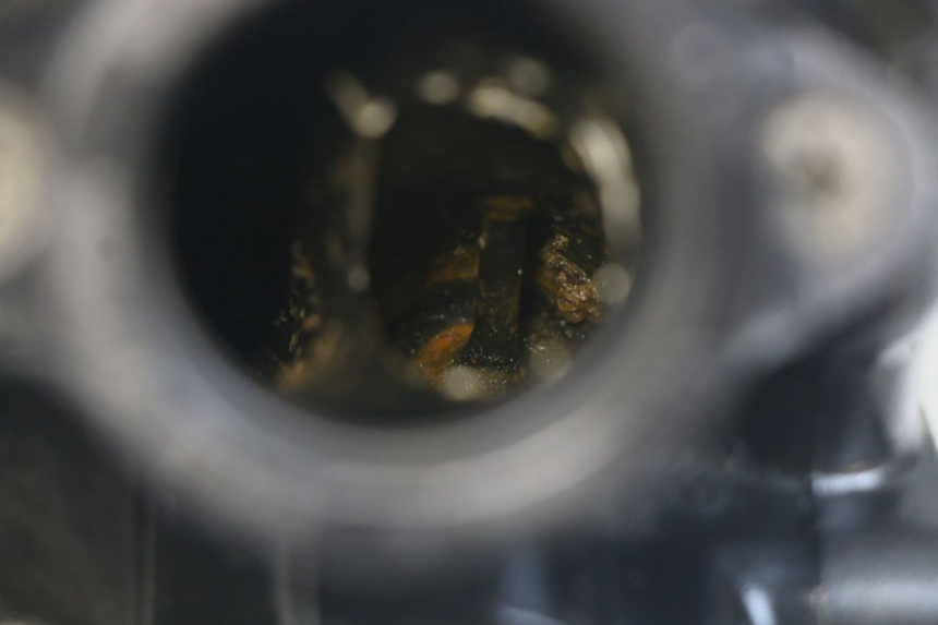 photo de CULATA DELANTERA SUZUKI SV N 650 (1999 - 2002) - Otra perspectiva