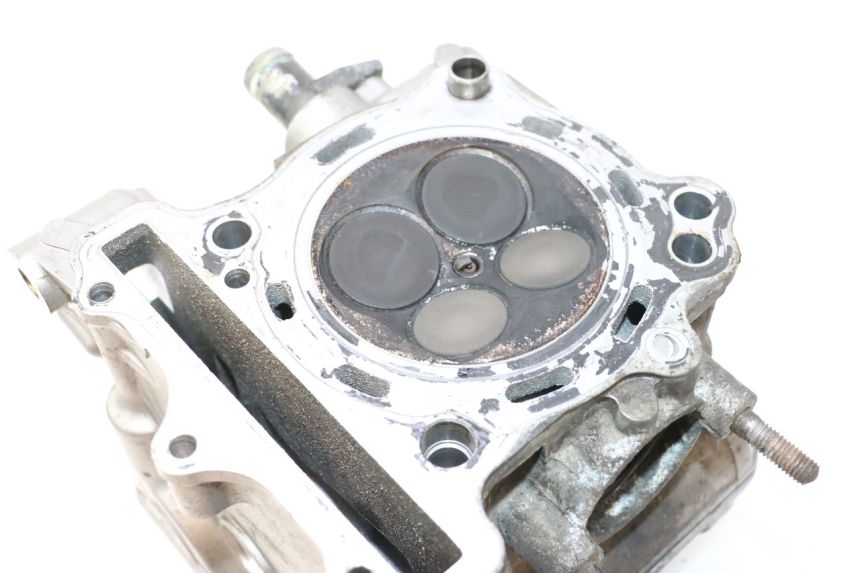 photo de CULATA DELANTERO SUZUKI SV S 650 (1999 - 2002) - Primer plano técnico