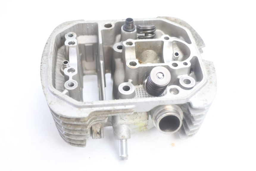 photo de CULATA DELANTERO HONDA XLV VARADERO 125 (2007 - 2012) - Vista general del producto