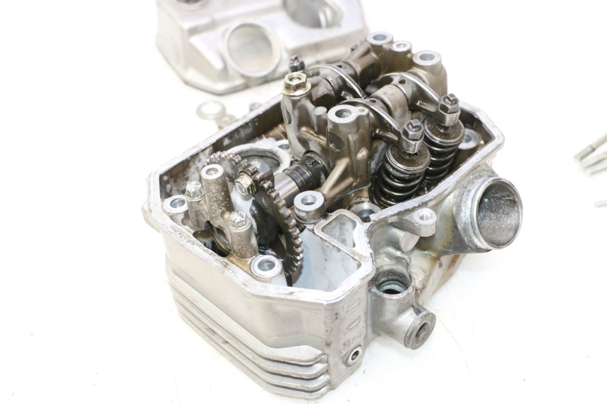 photo de CULATA DELANTERO HONDA XRV AFRICA TWIN 750 (1990 - 1992) - Detalles de los puntos de fijación