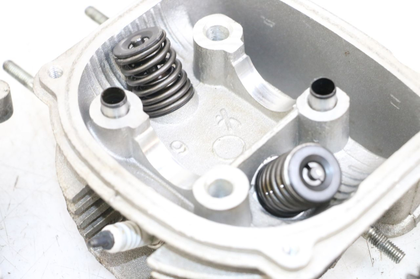 photo de CULATA JONWAY AZTRAL 125 (2008 - 2017) - Primer plano de alta resolución