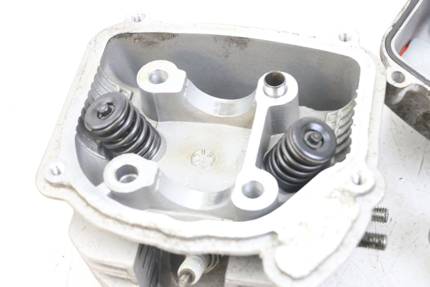 photo de CULATA JONWAY AZTRAL 125 (2008 - 2017) - Enfoque en la estructura