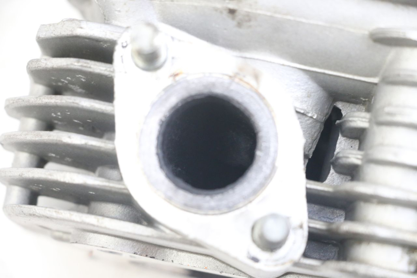 photo de CULATA JONWAY AZTRAL 125 (2008 - 2017) - Otra perspectiva