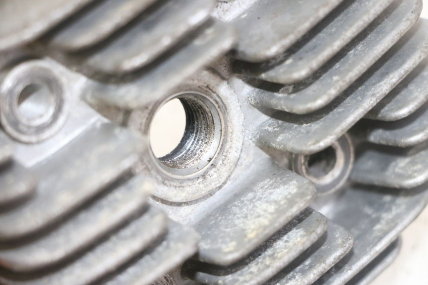 photo de CULATA MBK BOOSTER SPIRIT NAKED 50 (2004 - 2017) - Zoom estado de uso