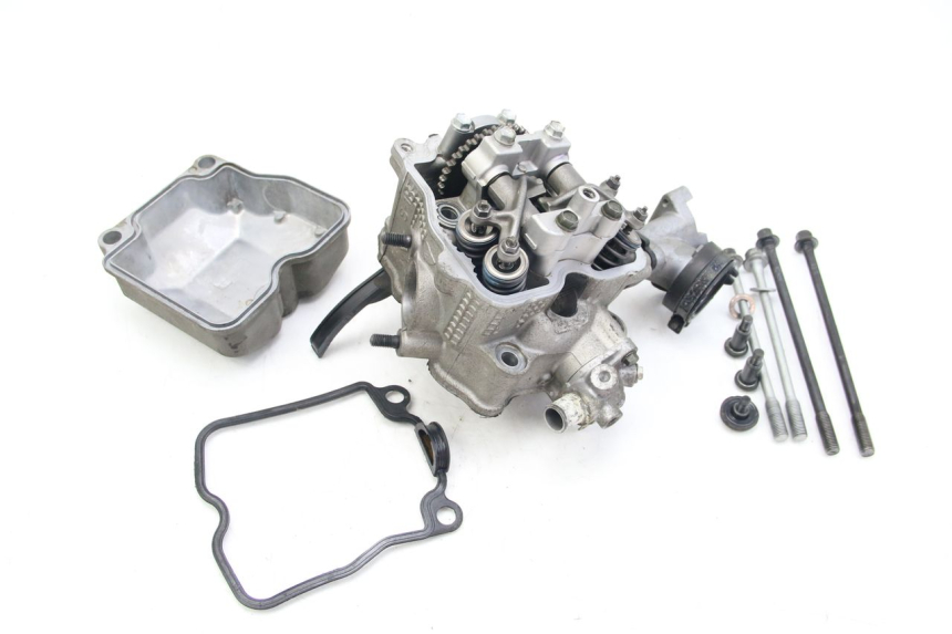 photo de CULATA SUZUKI BURGMAN 125 (2007 - 2014) - Detalle de la pieza
