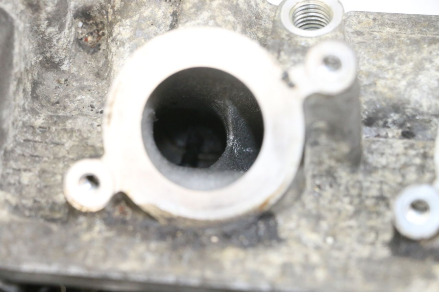 photo de CULATA SUZUKI BURGMAN 650 (2013 - 2020) - Primer plano de alta resolución