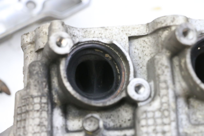 photo de CULATA SUZUKI BURGMAN 650 (2013 - 2020) - Enfoque en la estructura