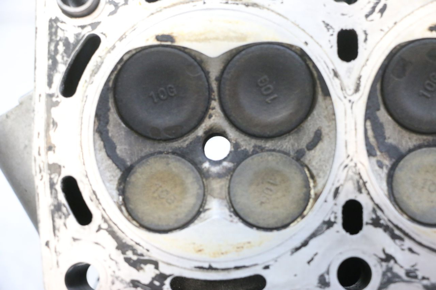 photo de CULATA SUZUKI BURGMAN 650 (2013 - 2020) - Primer plano técnico