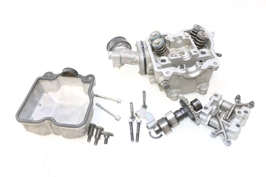 photo de CULATA SUZUKI BURGMAN 125 (2007 - 2014) - Detalle de la pieza