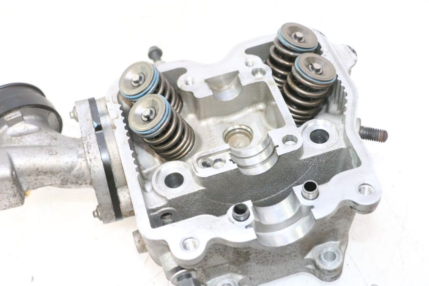 photo de CULATA SUZUKI BURGMAN 125 (2007 - 2014) - Primer plano de alta resolución