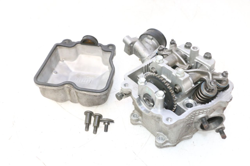 photo de CULATA SUZUKI BURGMAN 125 (2007 - 2014) - Marcados y referencias originales