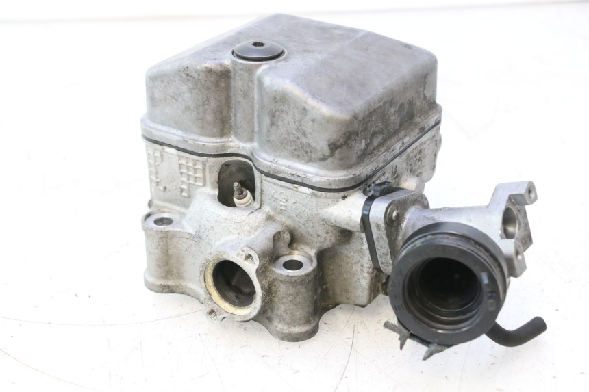 photo de CULATA SUZUKI BURGMAN 125 (2007 - 2014) - Primer plano de alta resolución