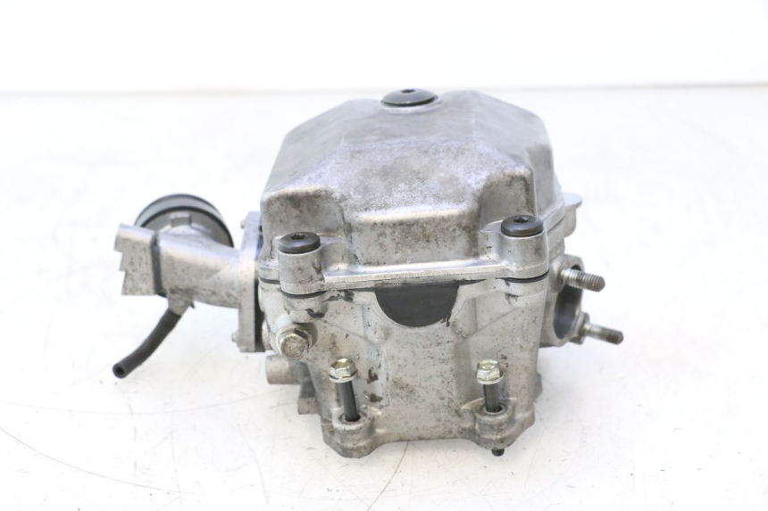 photo de CULATA SUZUKI BURGMAN 125 (2007 - 2014) - Inspección visual detallada
