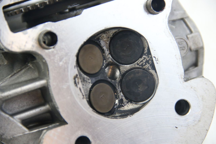 photo de CULATA YAMAHA BW'S BWS 125 (2010 - 2013) - Primer plano de alta resolución