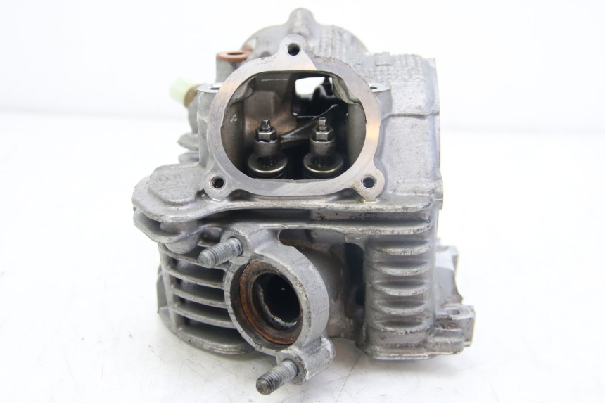 photo de CULATA YAMAHA BW'S BWS 125 (2010 - 2013) - Detalles de los puntos de fijación