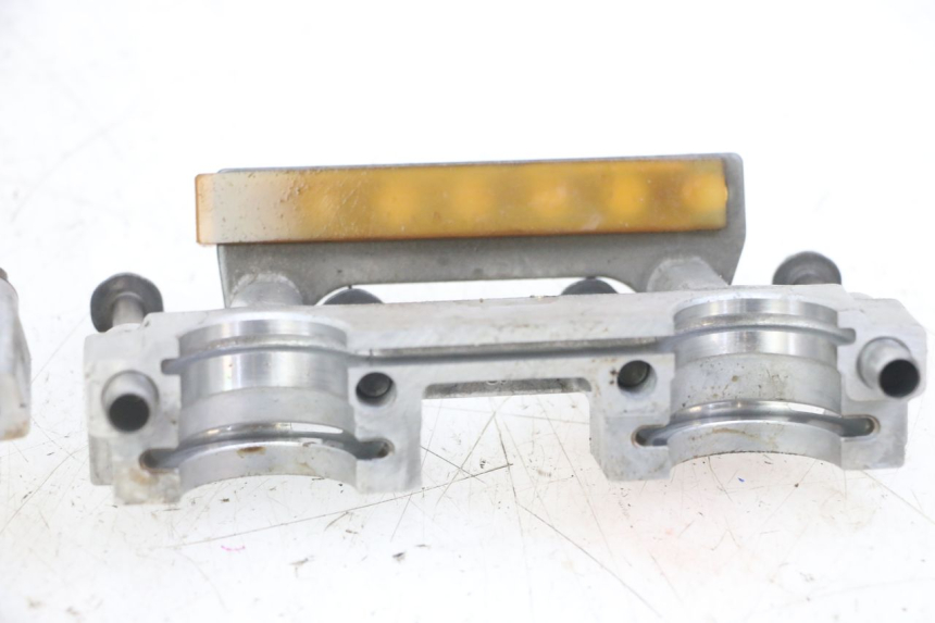 photo de CULATA HONDA CB R 1000 (2018 - 2023) - Primer plano técnico