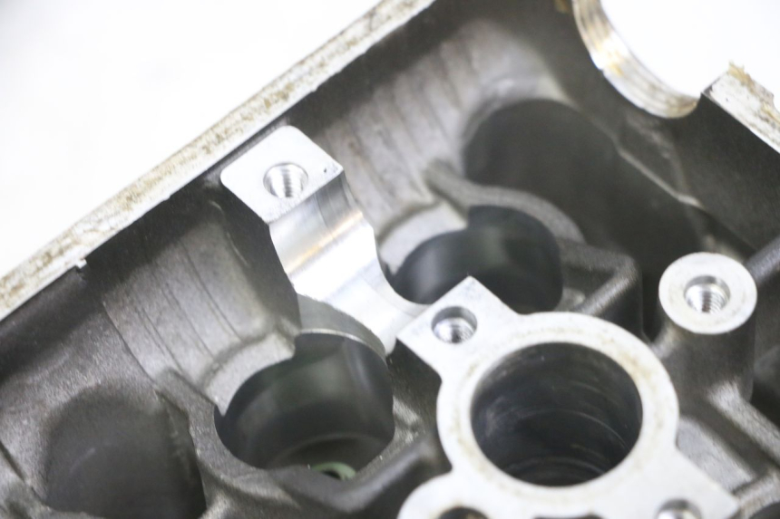 photo de CULATA HONDA CB R 1000 (2018 - 2023) - Marcados y referencias originales