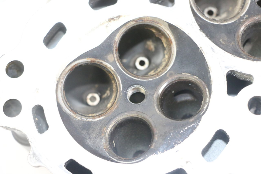 photo de CULATA HONDA CB R 1000 (2018 - 2023) - Estado de la superficie y material