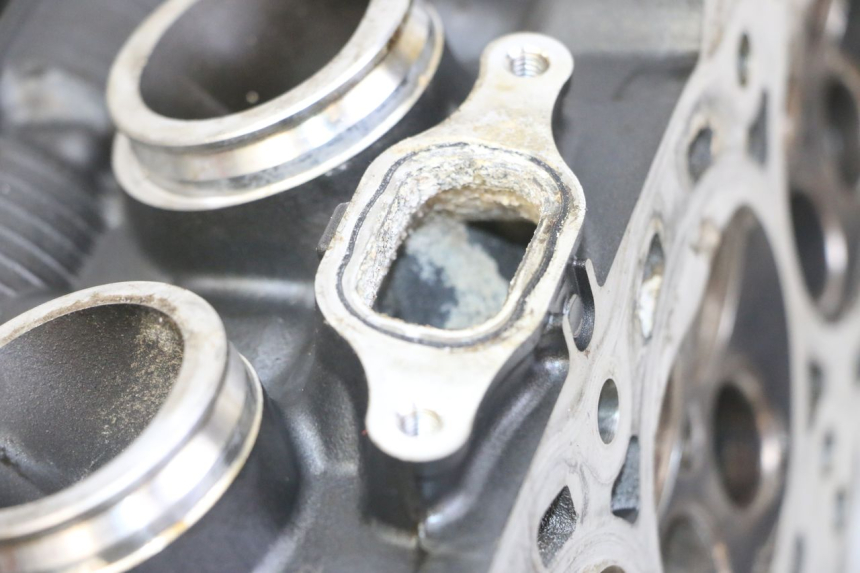 photo de CULATA HONDA CB R 1000 (2018 - 2023) - Recambio usado revisado