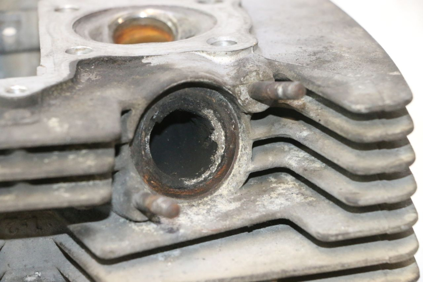photo de CULATA HONDA CB TWO FIFTY 250 (1991 - 2002) - Zoom sobre los componentes